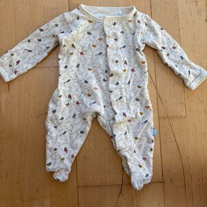 Simply  MAGNETIC ME  Newborn 5-8 Lbs Footie Sleeper Unisex White Bird